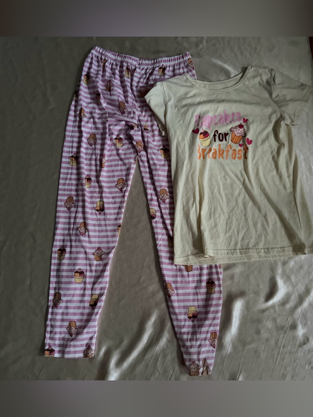 Cupcakes for Breakfast 2-Piece Pajama Set Shirt &Pink Striped Pants Girls Sz.16